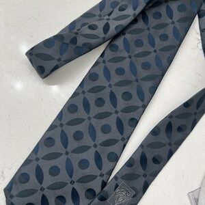 Gucci Gray and Blue Geometric Men's Tie